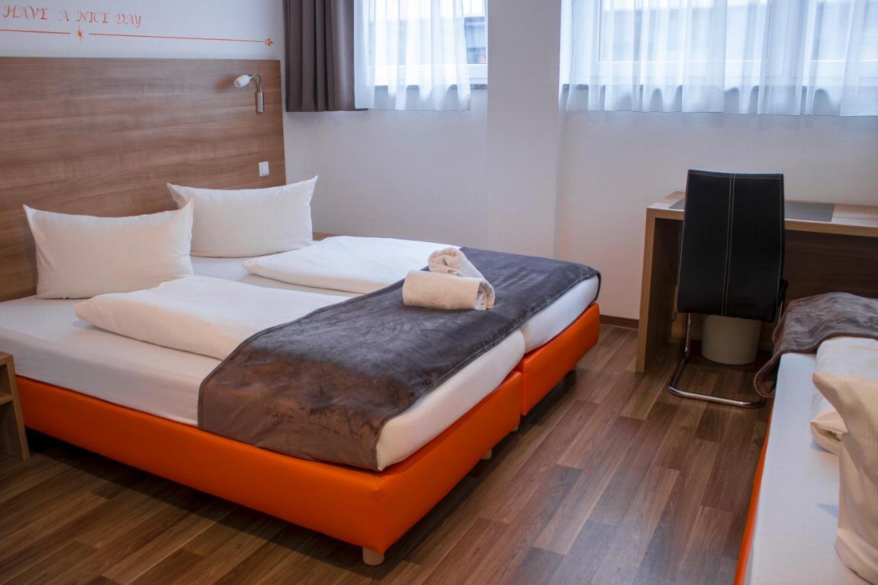 Orange Hotel Und Apartments Neu-Ulm Eksteriør bilde