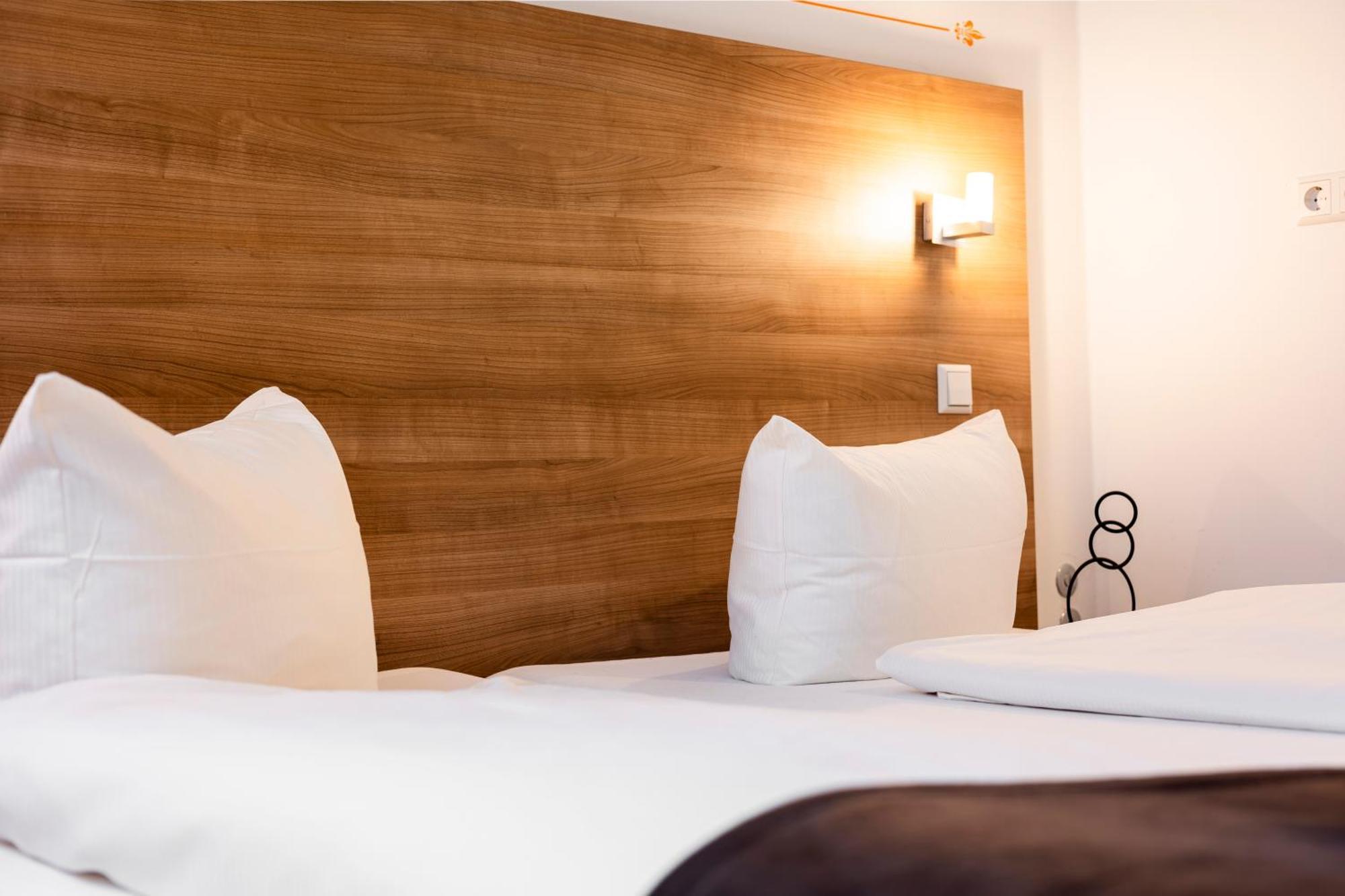 Orange Hotel Und Apartments Neu-Ulm Eksteriør bilde