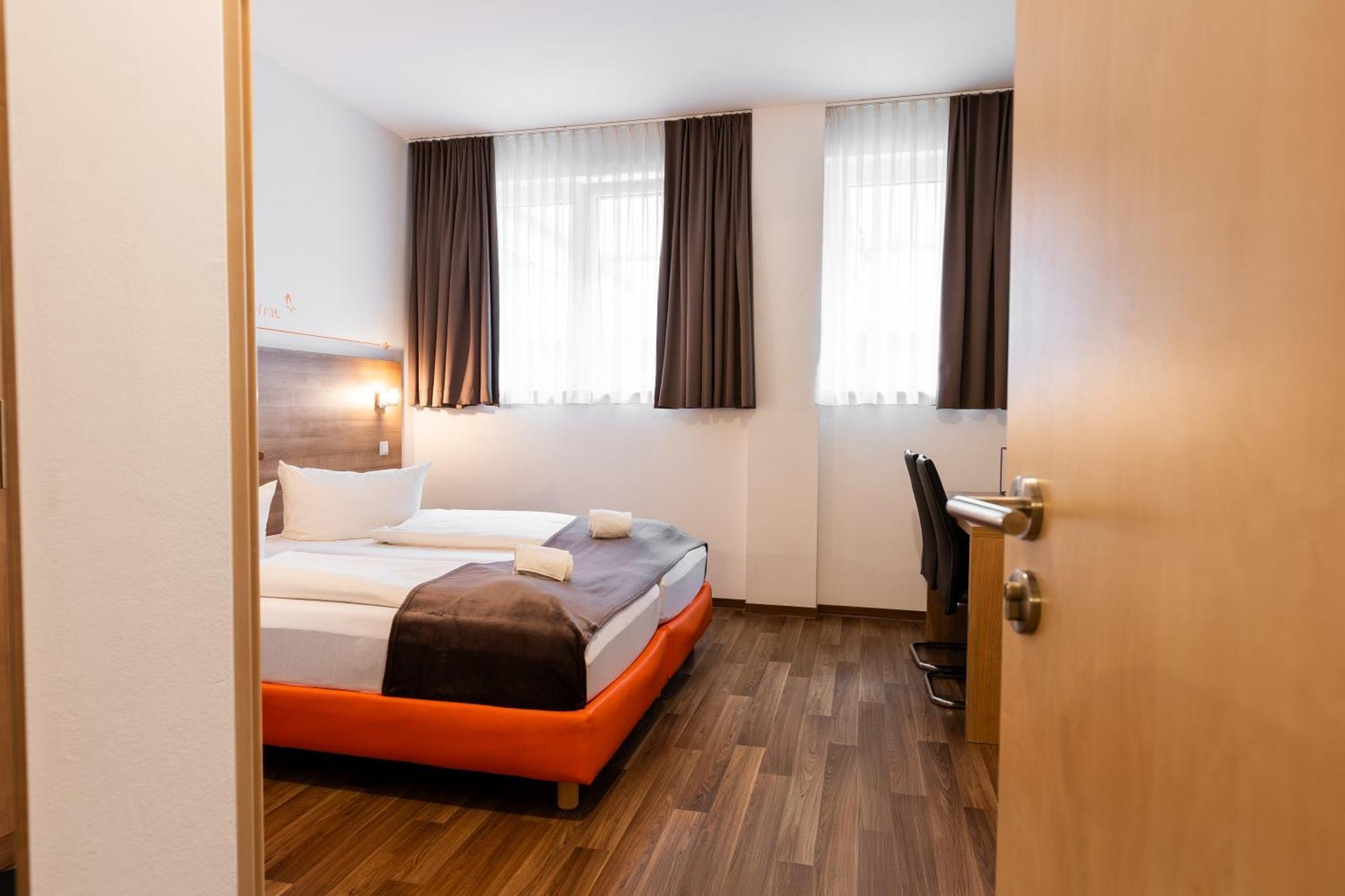 Orange Hotel Und Apartments Neu-Ulm Eksteriør bilde