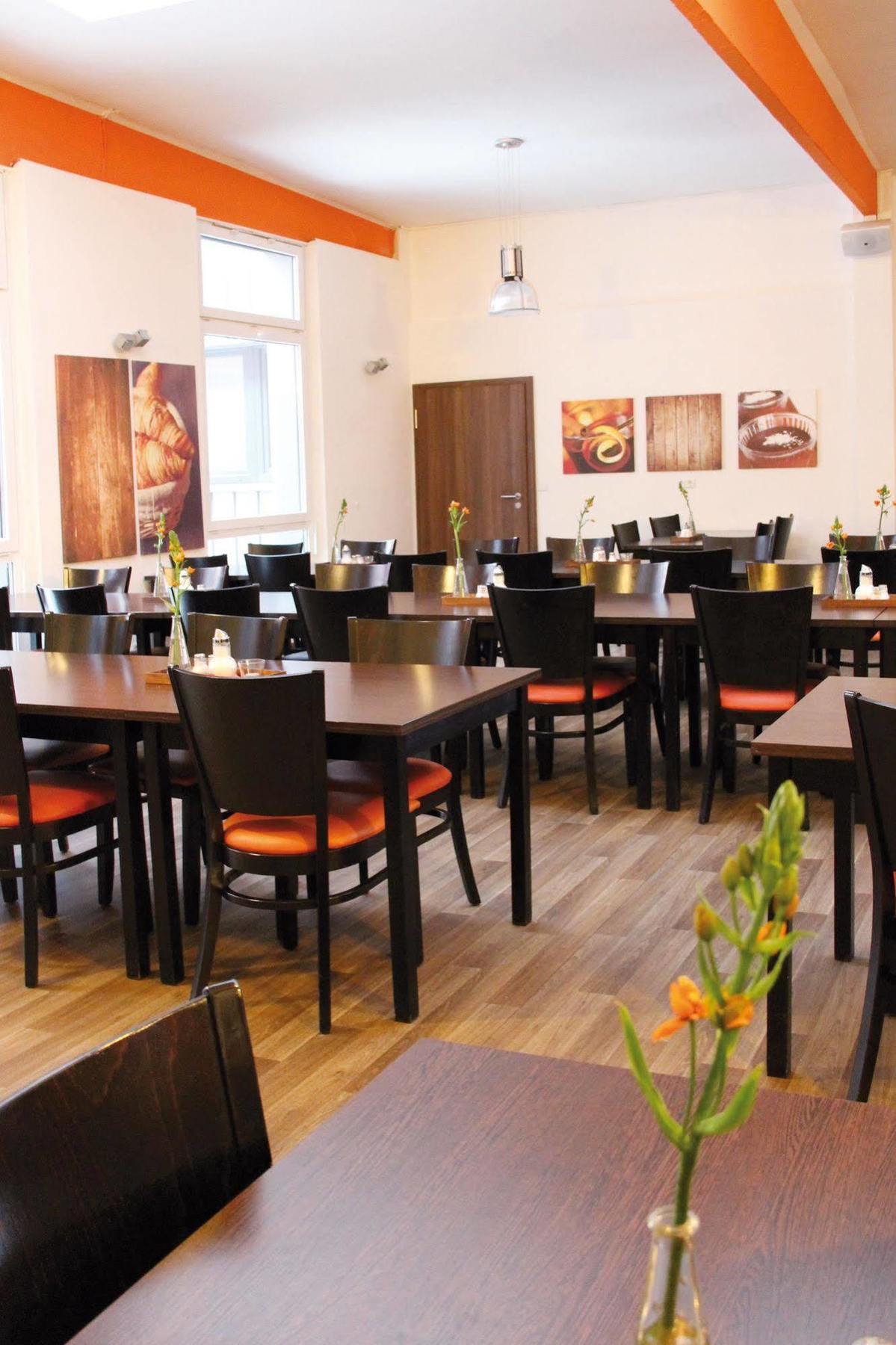 Orange Hotel Und Apartments Neu-Ulm Eksteriør bilde